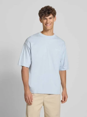 T-shirt o kroju oversized z dodatkiem bawełny ekologicznej REVIEW