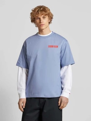T-shirt o kroju oversized z nadrukiem z logo Calvin Klein Jeans