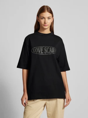 T-shirt o kroju oversized z nadrukiem z logo LOVE SCARS