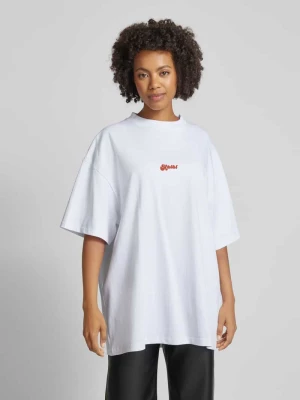 T-shirt o kroju oversized z nadrukiem z logo model ‘Artsy’ Karo Kauer