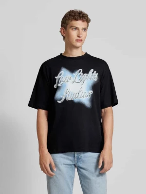T-shirt o kroju oversized z nadrukiem z logo model ‘CHROMATIC’ Low Lights Studios