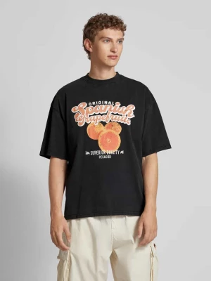 T-shirt o kroju oversized z nadrukiem z logo model ‘DUKES’ Pegador