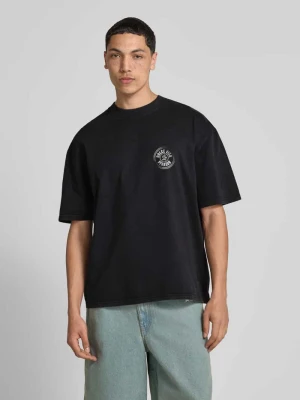 T-shirt o kroju oversized z nadrukiem z logo model ‘Nuevo’ Pegador
