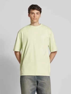 T-shirt o kroju oversized z nadrukiem z logo Pegador