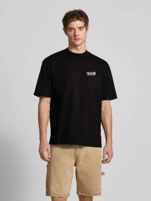 T-shirt o kroju oversized z nadrukiem z logo Pegador