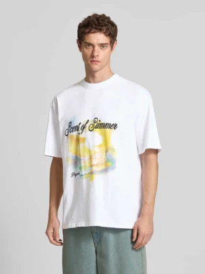 T-shirt o kroju oversized z nadrukiem z logo Pegador