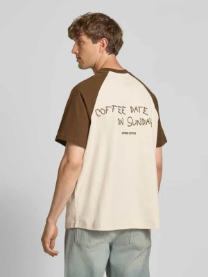 T-shirt o kroju oversized z raglanowymi rękawami model ‘Coffee Date’ ANOTHER COTTON LAB