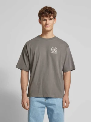 T-shirt o kroju oversized z wyhaftowanym logo model ‘Cesar’ Low Lights Studios Kamienny