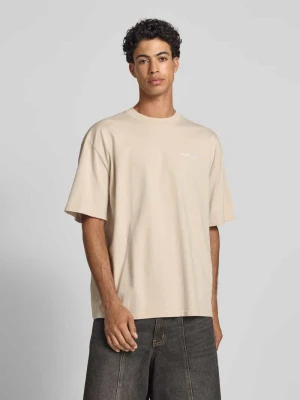 T-shirt o kroju oversized z wyhaftowanym logo Pegador