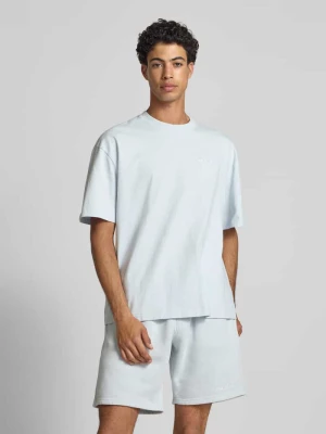 T-shirt o kroju oversized z wyhaftowanym logo Pegador