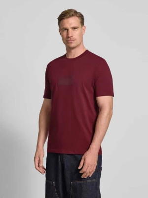 T-shirt o kroju regular fit z bawełnianego dżerseju model ‘DELASTIO’ HUGO