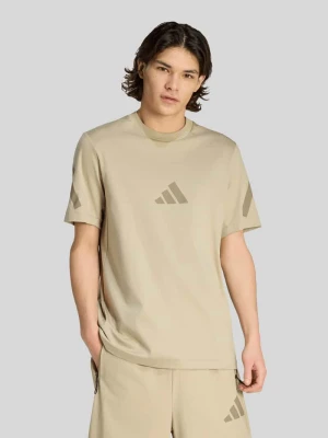 t-shirt o kroju regular fit z czystej bawełny adidas Sportswear