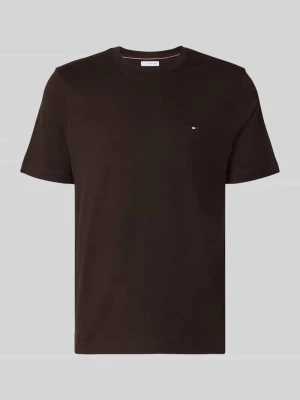 t-shirt o kroju regular fit z czystej bawełny Tommy Hilfiger Ciemnobrązowy