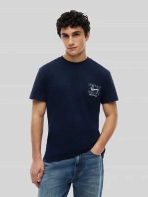 t-shirt o kroju regular fit z czystej bawełny z nadrukiem na tyle Tommy Jeans Granatowy