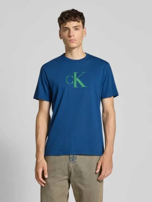 T-shirt o kroju regular fit z czystej bawełny z nadrukiem z logo Calvin Klein Jeans