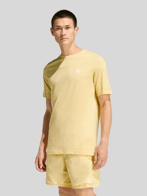 T-shirt o kroju regular fit z czystej bawełny z wyhaftowanym logo adidas Originals