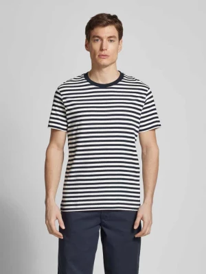 T-shirt o kroju regular fit z czystej bawełny ze wzorem w paski Marc O'Polo