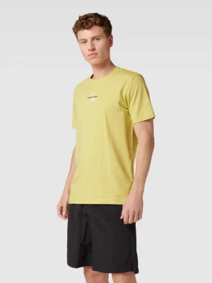 T-shirt o kroju regular fit z detalem z logo Calvin Klein Jeans
