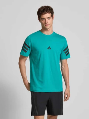 T-shirt o kroju regular fit z logo i okrągłym dekoltem ADIDAS SPORTSWEAR