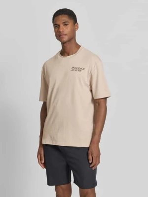 T-shirt o kroju regular fit z Mieszanka bawełny s.Oliver Beżowy