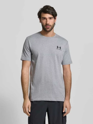 T-shirt o kroju regular fit z nadrukiem z logo model ‘Left’ Under Armour