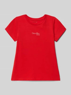 T-shirt o kroju regular fit z nadrukiem z logo model ‘Signature’ Calvin Klein Jeans