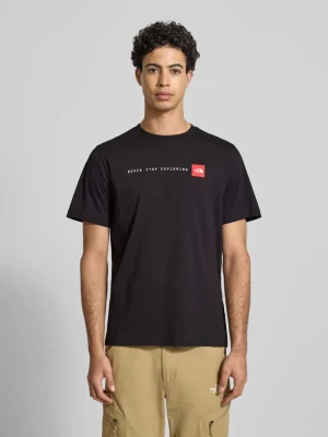 T-shirt o kroju regular fit z nadrukiem z logo The North Face