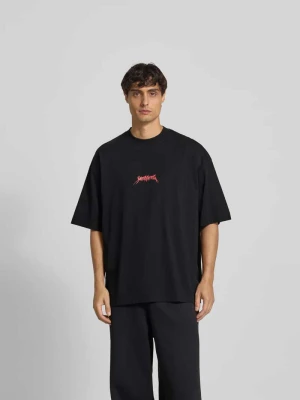 T-shirt o kroju regular fit z nadrukiem z logo Vetements Czarny