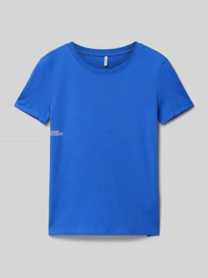 T-shirt o kroju regular fit z nadrukiem z motywem model ‘KOGINA’ Only