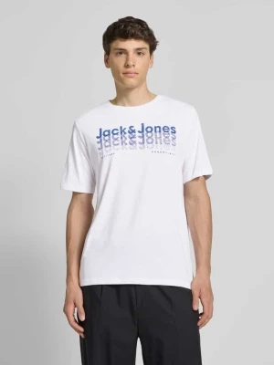 T-shirt o kroju regular fit z okrągłym dekoltem jack & jones