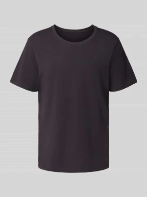 T-shirt o kroju regular fit z okrągłym dekoltem SLG