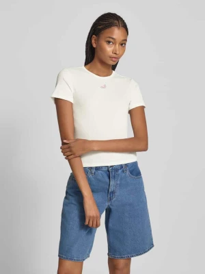 T-shirt o kroju regular fit z prążkowaniem model ‘DANIELLA’ Only