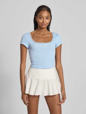 T-shirt o kroju regular fit z prążkowaniem model ‘LEMONE’ Only