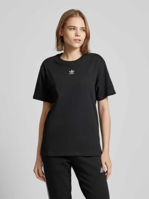 T-shirt o kroju regular fit z wyhaftowanym logo adidas Originals