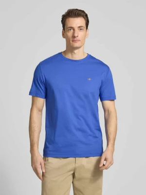 T-shirt o kroju regular fit z wyhaftowanym logo Gant