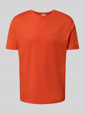 T-shirt o kroju regular fit z wyhaftowanym logo i okrągłym dekoltem Gant