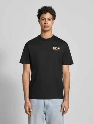 T-shirt o kroju regular fit z wyhaftowanym logo Replay