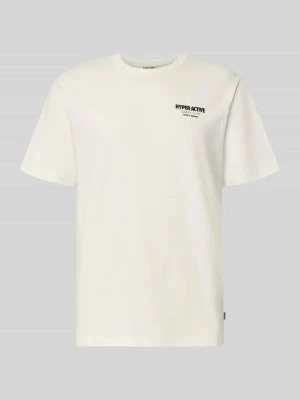 T-shirt o kroju relaxed fit z czystej bawełny model 'CAP' Only & Sons Złamany biały