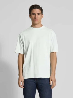 T-shirt o kroju relaxed fit z detalem z logo Boss Orange