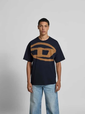 T-shirt o kroju relaxed fit z nadrukiem z logo Diesel Czarny