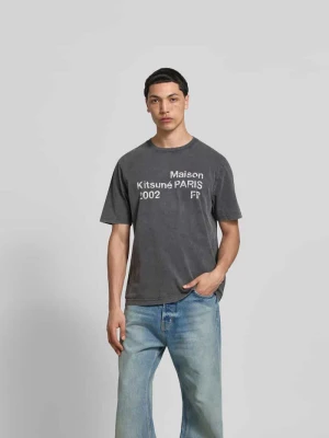 t-shirt o kroju relaxed fit z nadrukiem z logo Maison Kitsuné Antracytowy