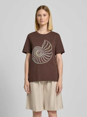 T-shirt o kroju relaxed fit z nadrukiem z przodu i ozdobnymi perełkami s.Oliver RED LABEL