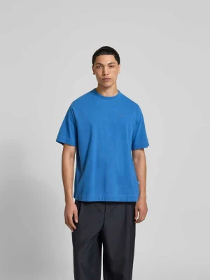 t-shirt o kroju relaxed fit z wyhaftowanym logo Forét Niebieski