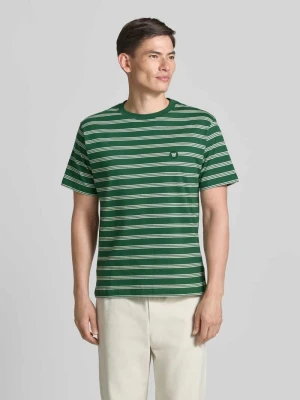 t-shirt o kroju relaxed fit z wyhaftowanym logo model 'Easton' Wood Wood