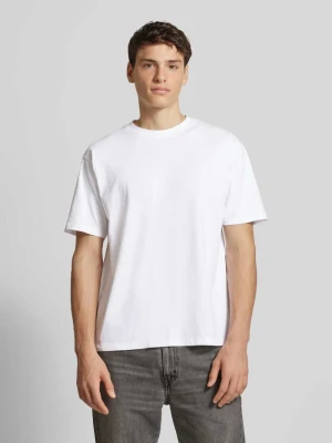 T-shirt o kroju relaxed fit z wyhaftowanym logo model ‘RED TAB VINTAGE’ Levi's®