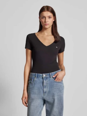 Zdjęcie produktu T-shirt o kroju Slim Fit z dekoltem w serek Tommy Jeans