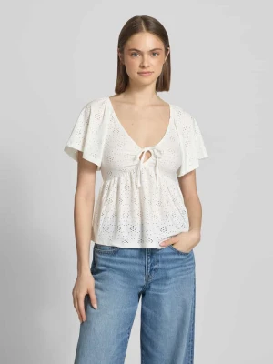 T-shirt o kroju slim fit z głębokim dekoltem w serek model 'SMILLA' Only