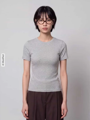 t-shirt o kroju slim fit z mieszanka bawełny model 'RILEY' Only Jasnoszary
