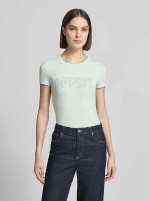 t-shirt o kroju slim fit z obszyciem z kamieni stras Guess