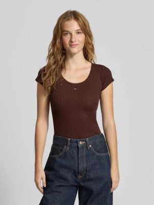 T-shirt o kroju slim fit z prążkowaną fakturą Tommy Jeans